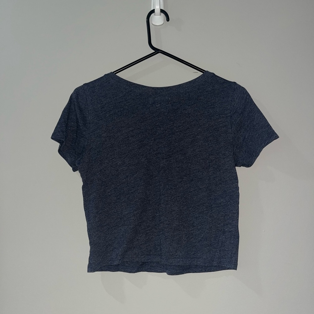 Hollister Women's Heathered Navy V-Neck Tee - Picture 2 of 2